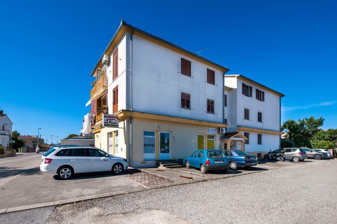 Apartment Thalassa Ρόβινι Εξωτερικό φωτογραφία