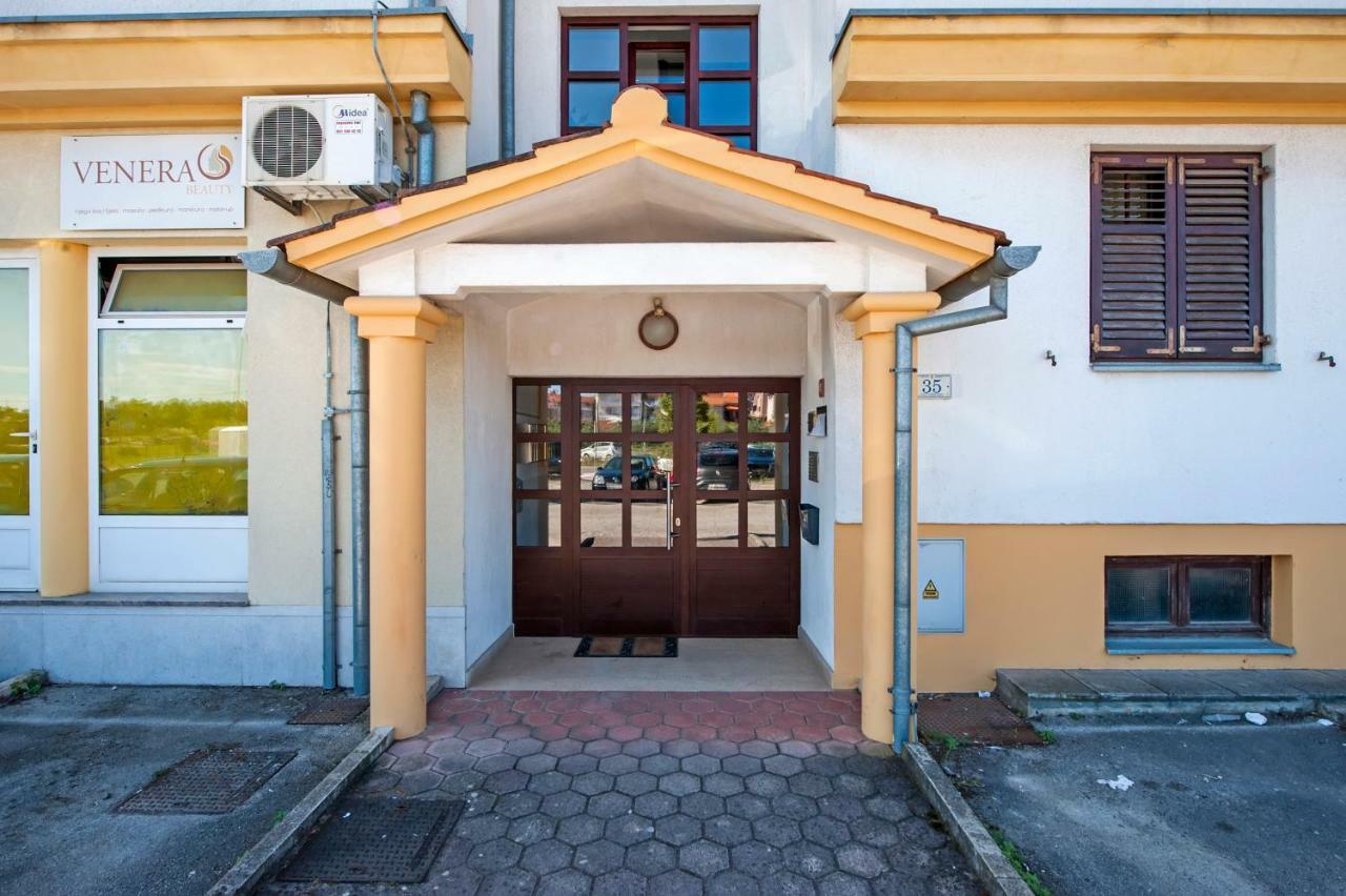 Apartment Thalassa Ρόβινι Εξωτερικό φωτογραφία