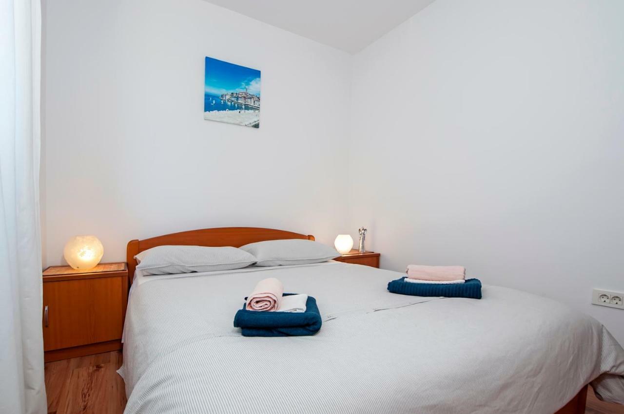 Apartment Thalassa Ρόβινι Εξωτερικό φωτογραφία