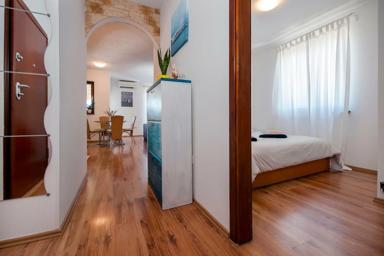 Apartment Thalassa Ρόβινι Εξωτερικό φωτογραφία